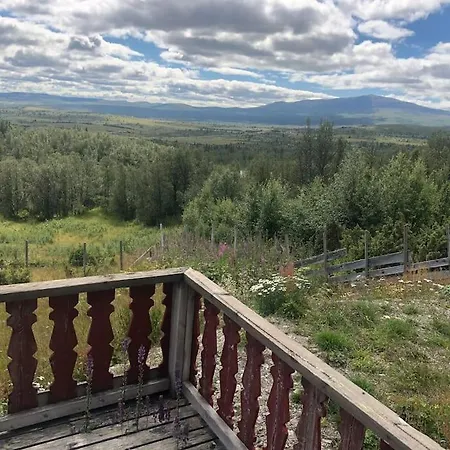 Сasa de vacaciones Cabin With Great View Of The Mountains At Lehovd. *